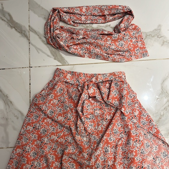 Matching floral set - Picture 2 of 6